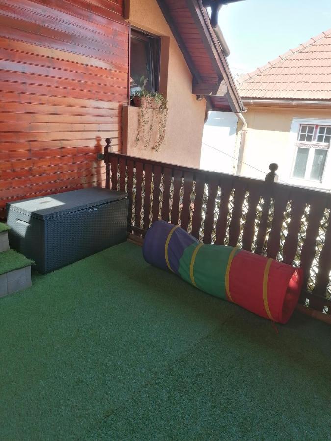 Cozy Attic Studio Brasov Luaran gambar